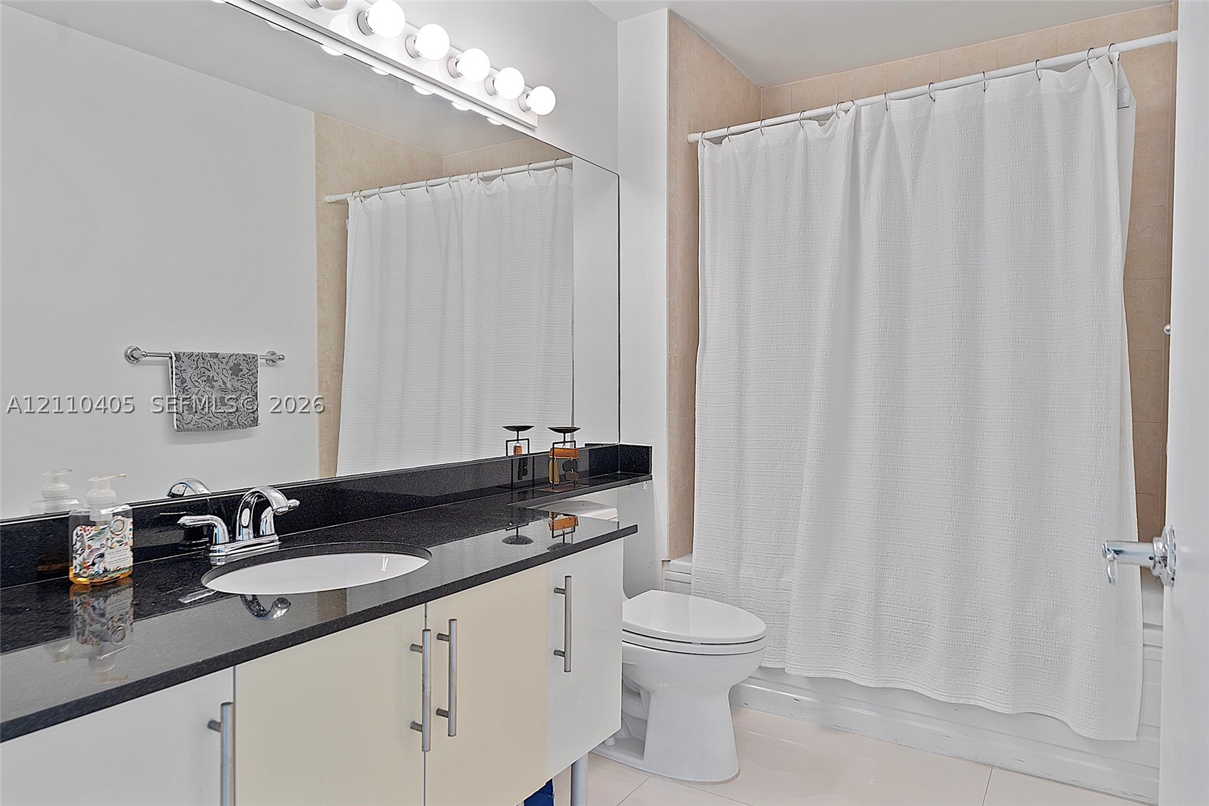 31 SE 5th St #3516, Miami FL 33131