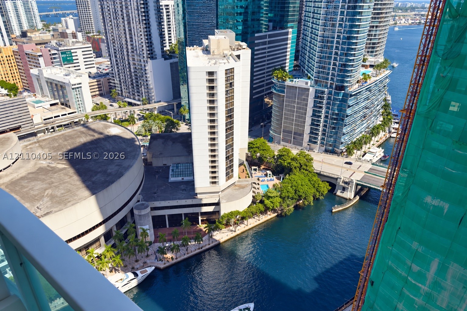 31 SE 5th St #3516, Miami FL 33131