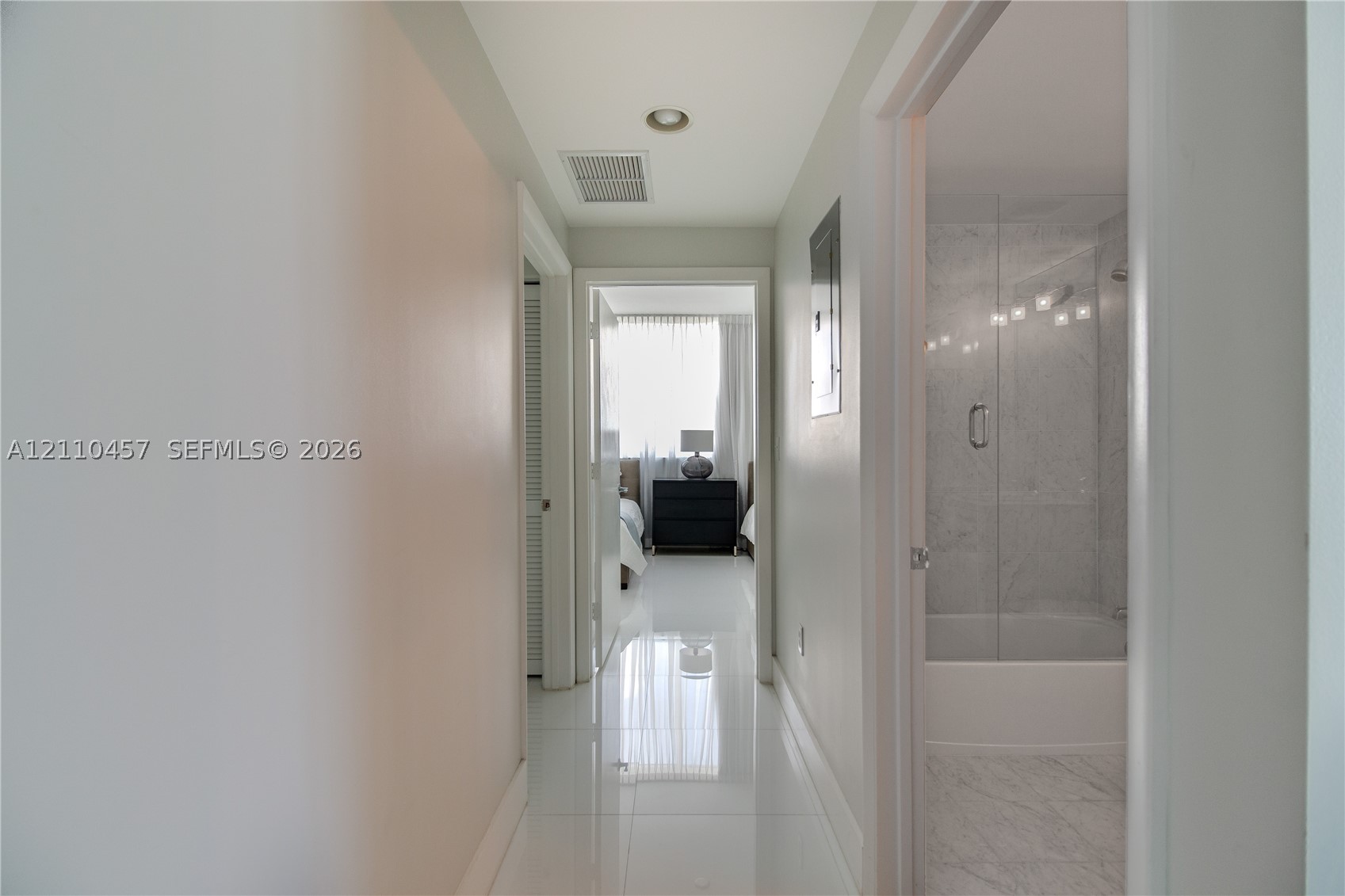 253 NE 2nd St #3702, Miami FL 33132