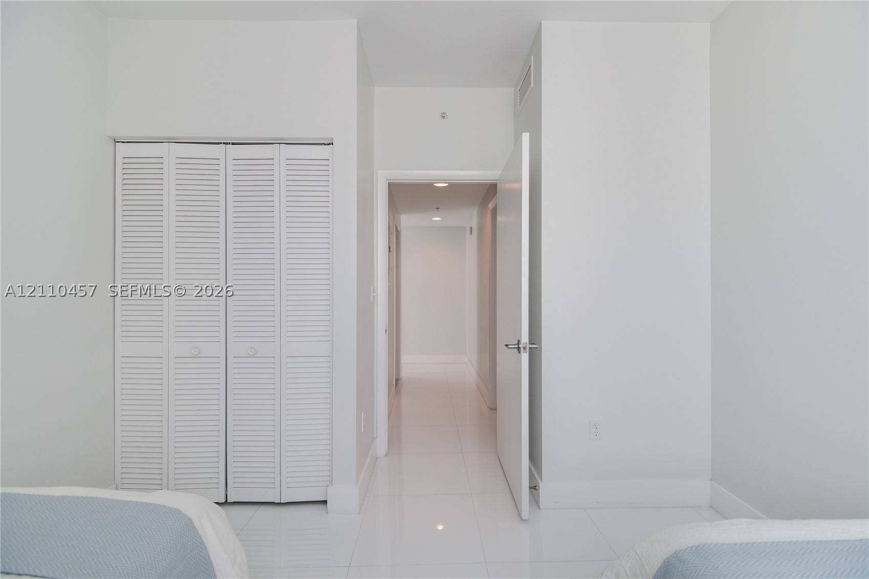 253 NE 2nd St #3702, Miami FL 33132
