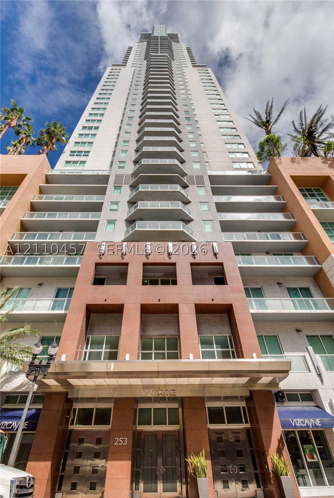253 NE 2nd St #3702, Miami FL 33132