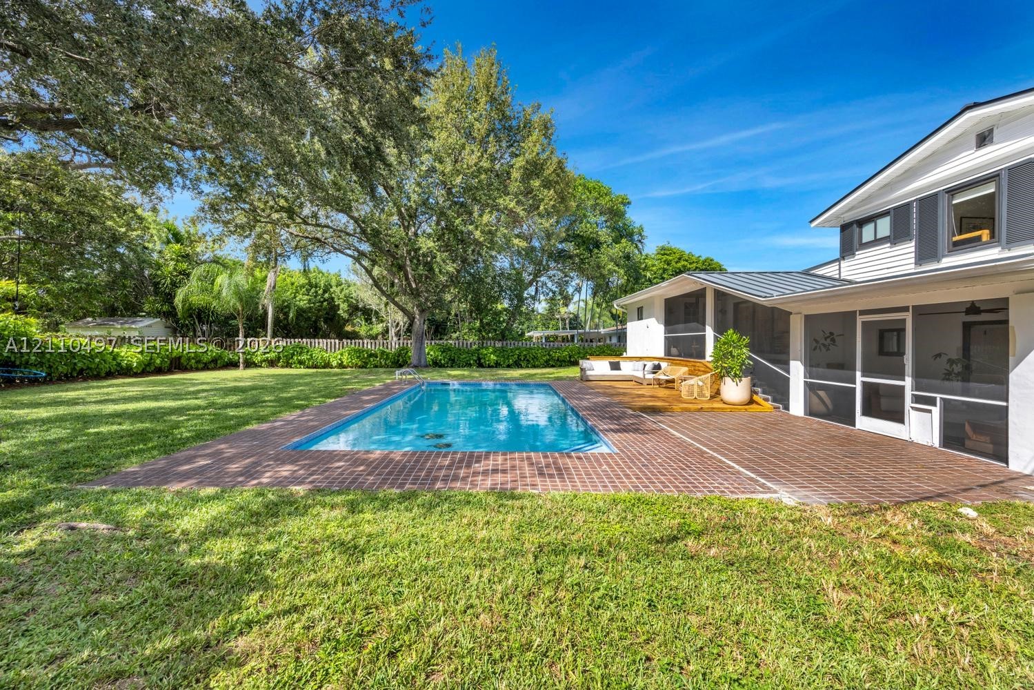 15922 SW 83rd Ct, Palmetto Bay FL 33157