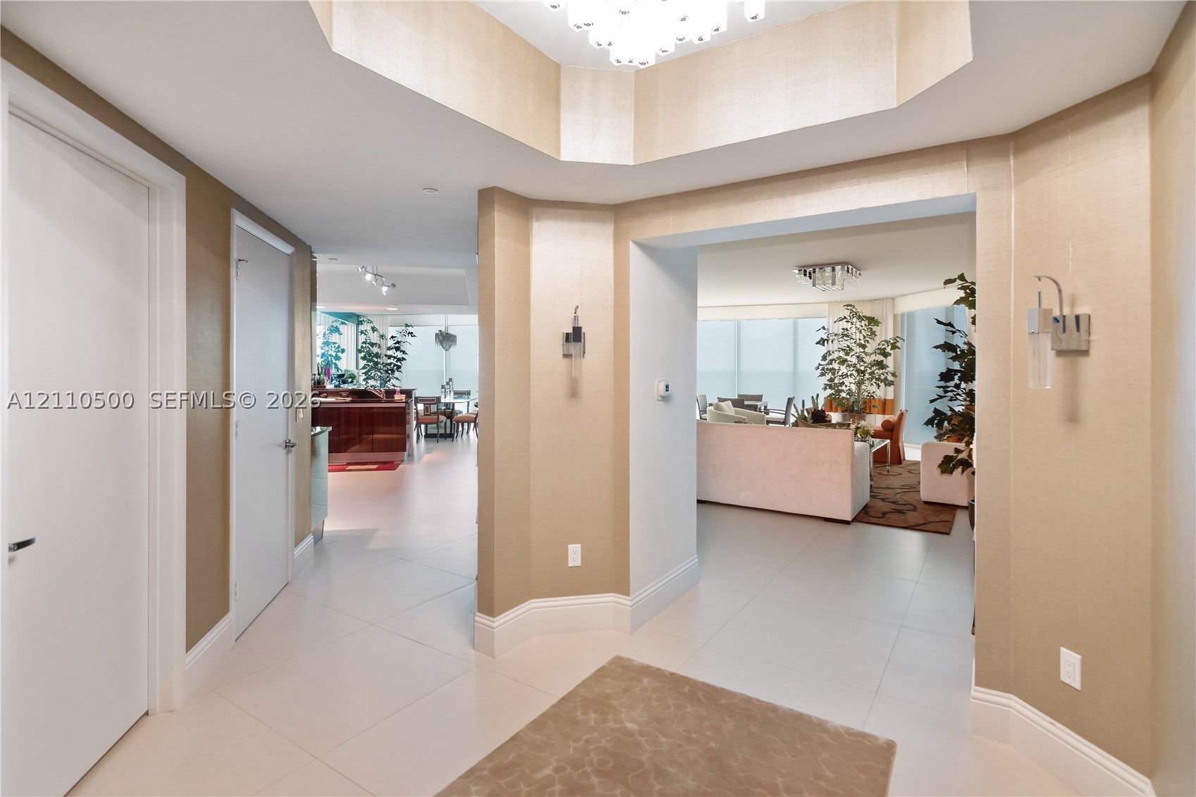 2711 S Ocean Dr #2205, Hollywood FL 33019