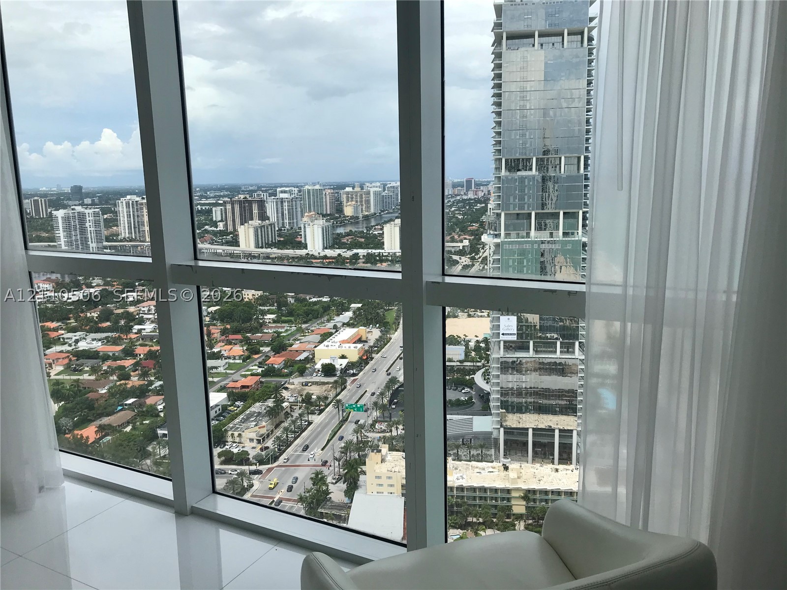 18201 Collins Ave #5104, Sunny Isles Beach FL 33160