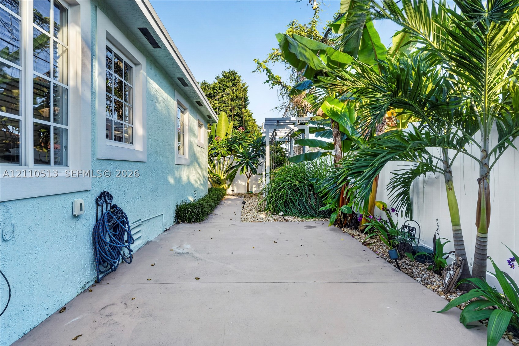 6520 SW 16th Ter, West Miami FL 33155