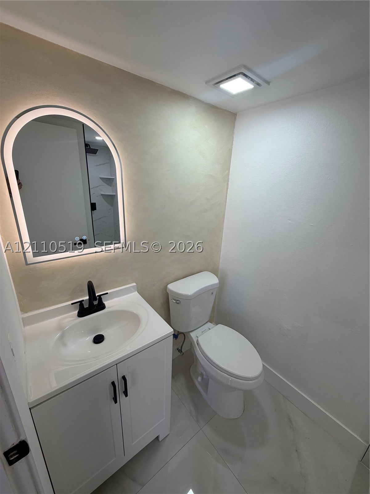 4713 NW 7th St #409-1, Miami FL 33126