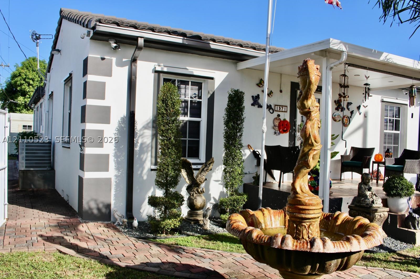 1971 NW 36th Ave, Miami FL 33125