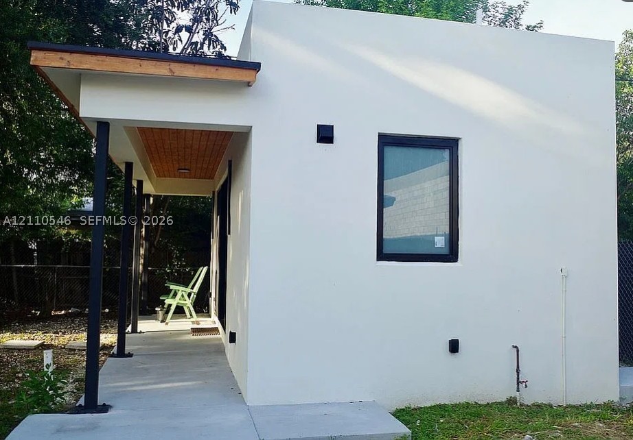 150 NW 44th St #0, Miami FL 33127