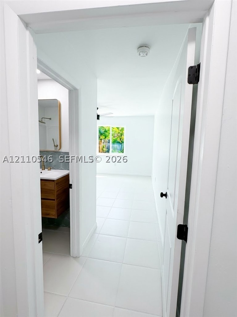150 NW 44th St #0, Miami FL 33127