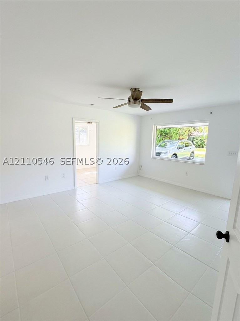 150 NW 44th St #0, Miami FL 33127
