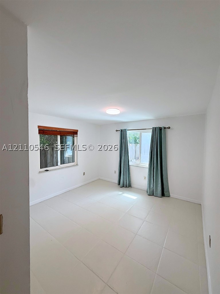 150 NW 44th St #0, Miami FL 33127