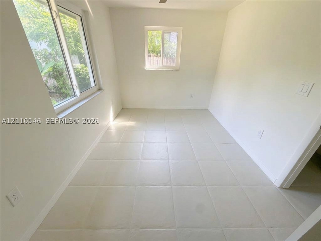 150 NW 44th St #0, Miami FL 33127