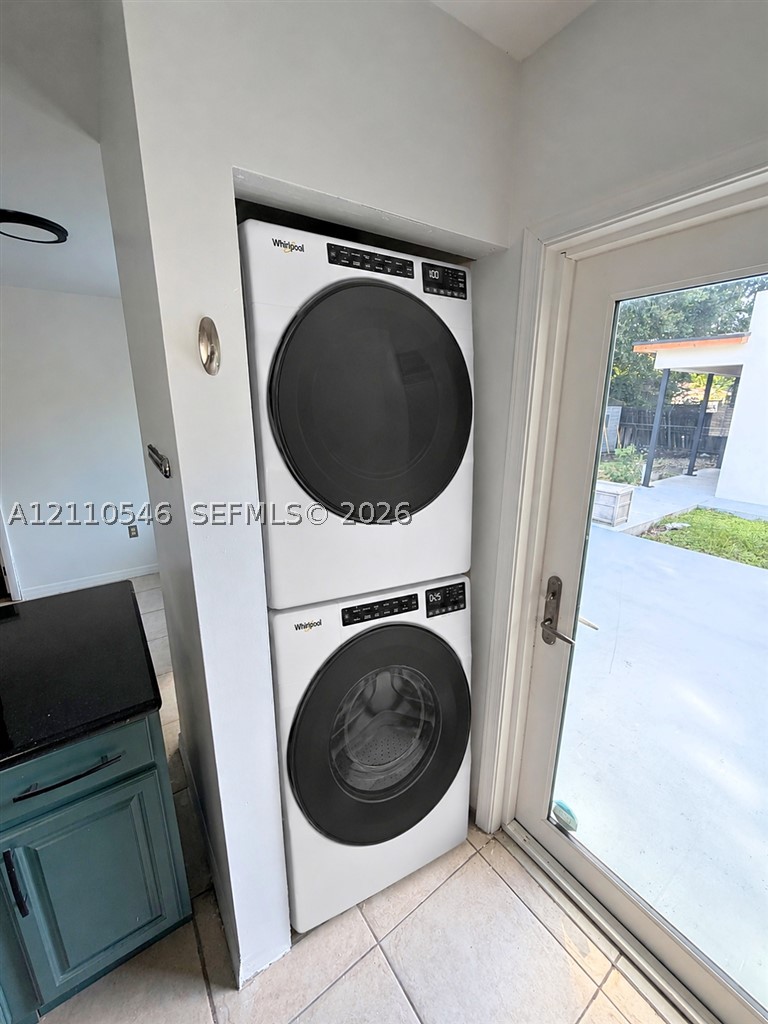 150 NW 44th St #0, Miami FL 33127