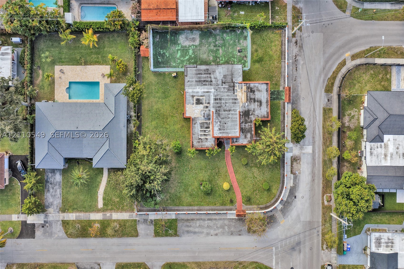 500 SW 39th Ct, Miami FL 33134