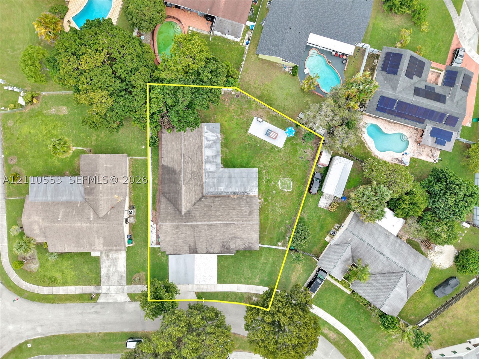 16611 SW 108th Ct, Miami FL 33157
