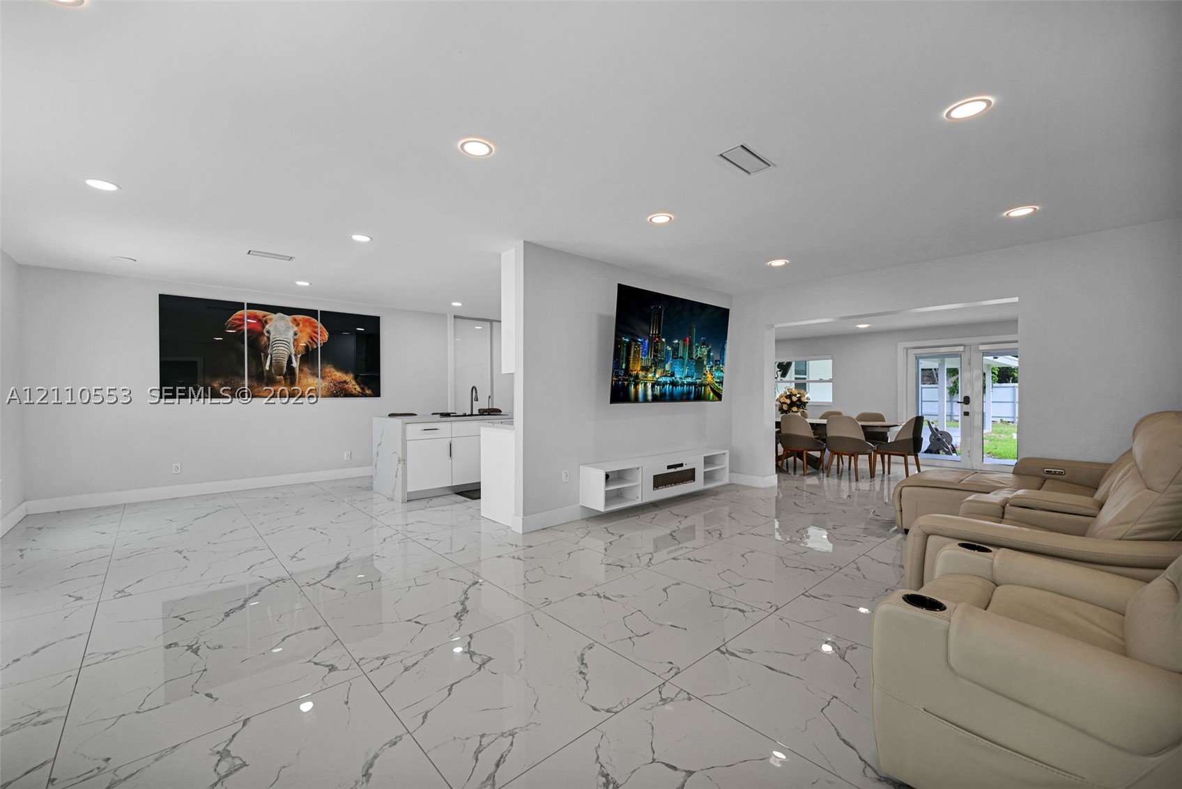 16611 SW 108th Ct, Miami FL 33157