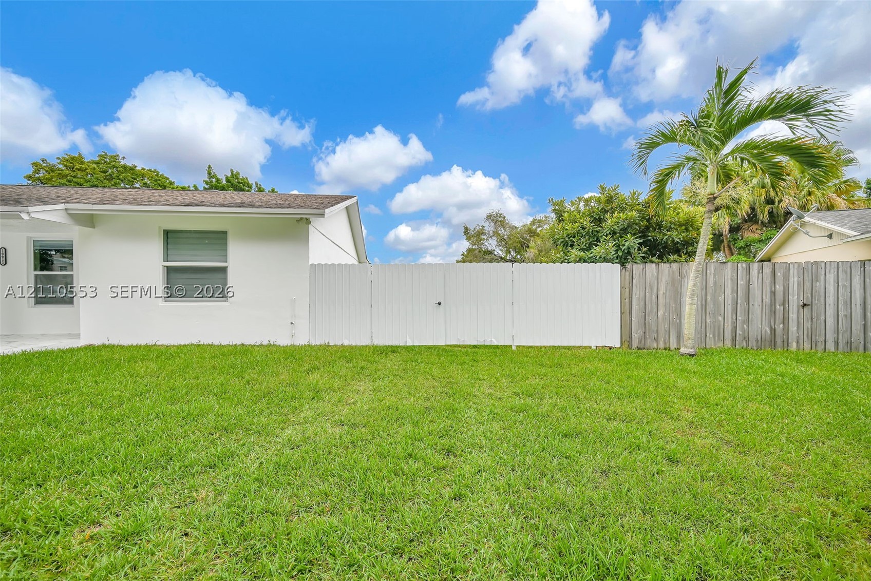 16611 SW 108th Ct, Miami FL 33157