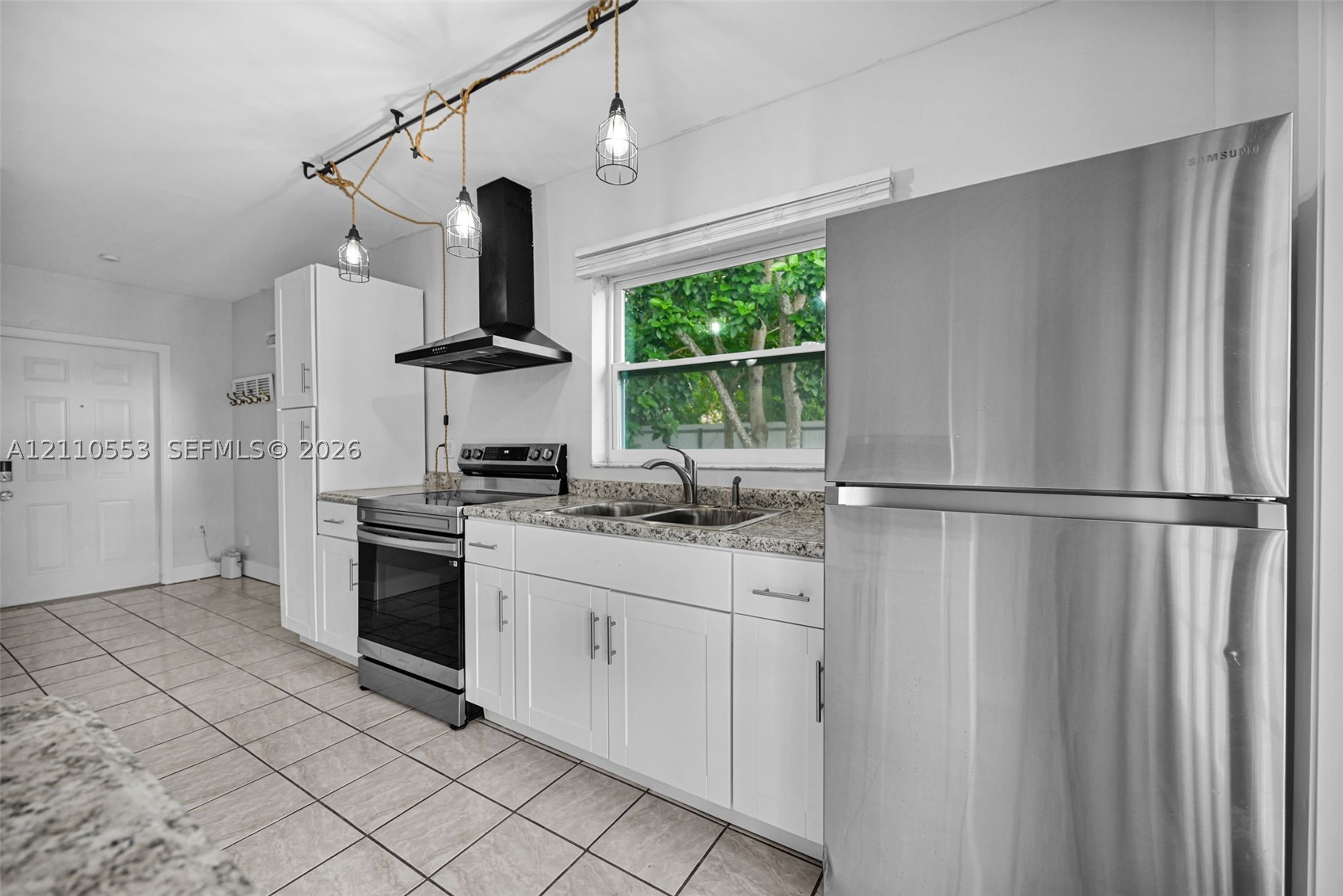 16611 SW 108th Ct, Miami FL 33157