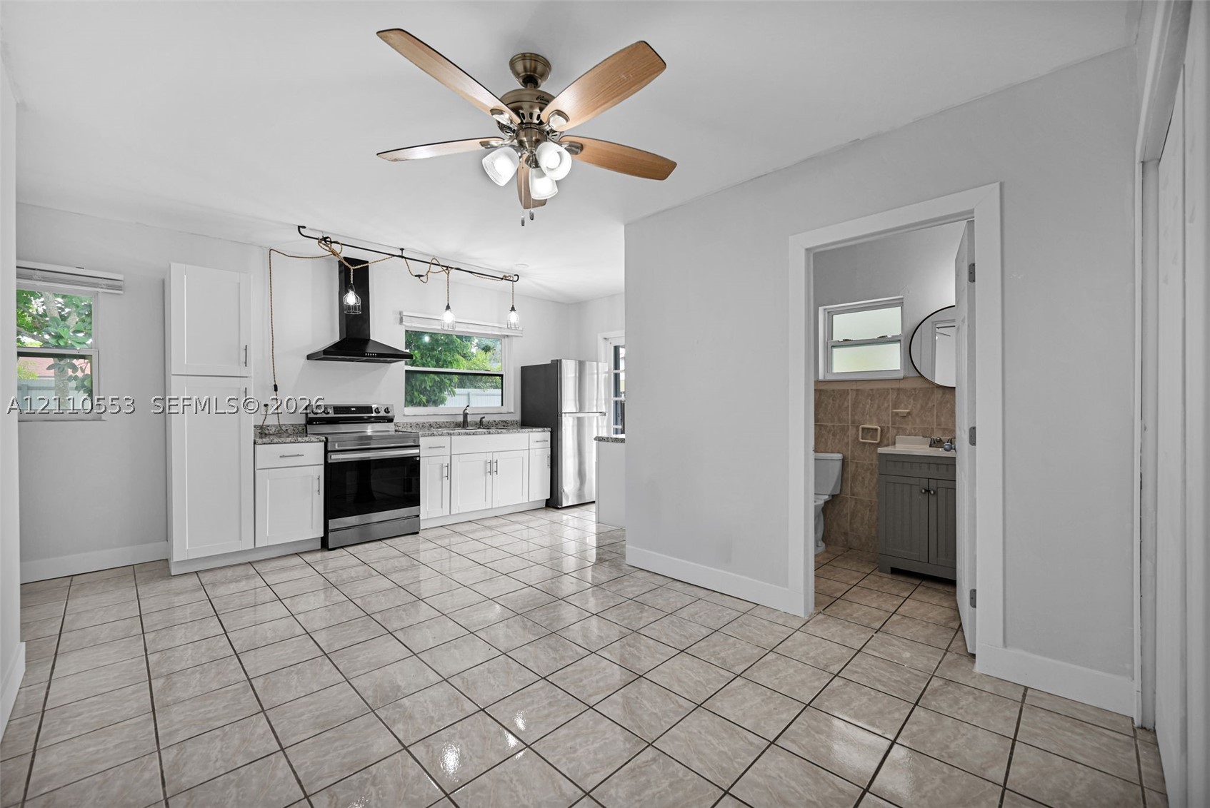 16611 SW 108th Ct, Miami FL 33157