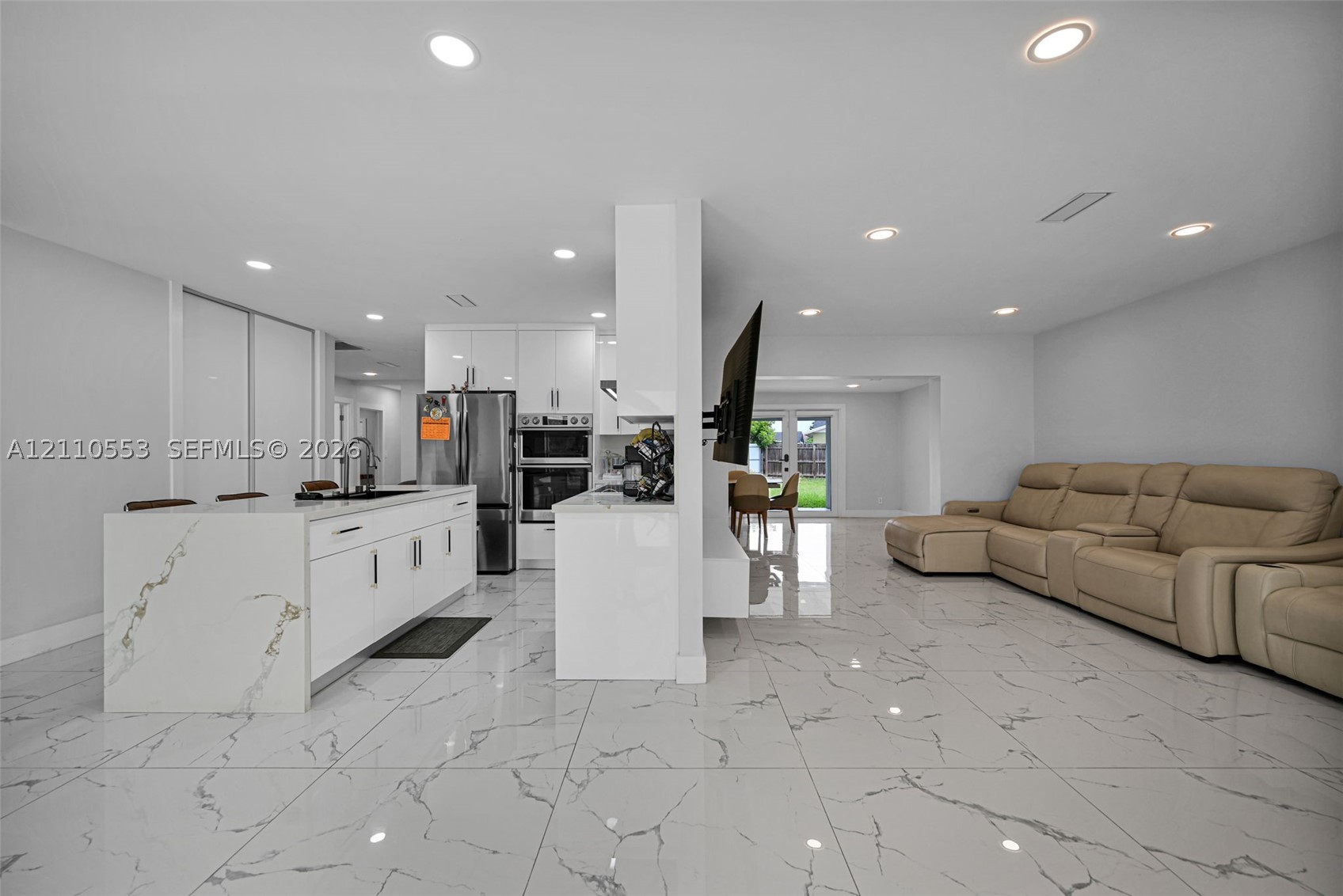 16611 SW 108th Ct, Miami FL 33157