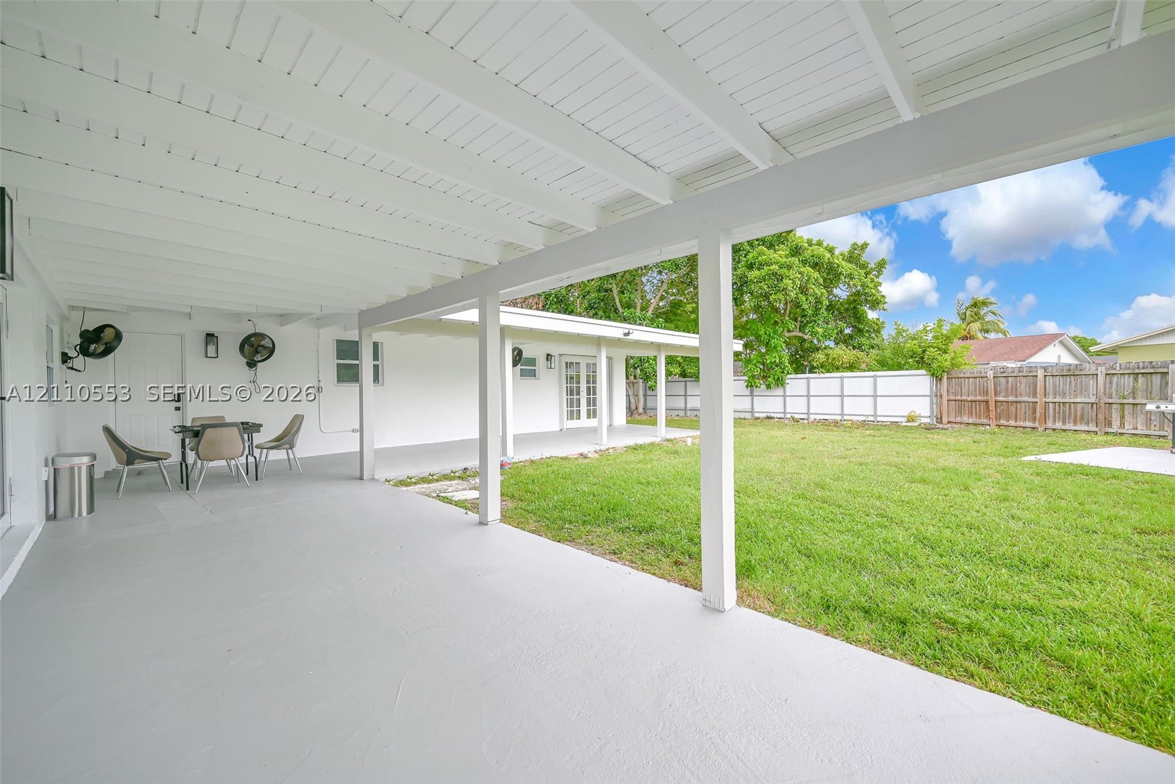 16611 SW 108th Ct, Miami FL 33157