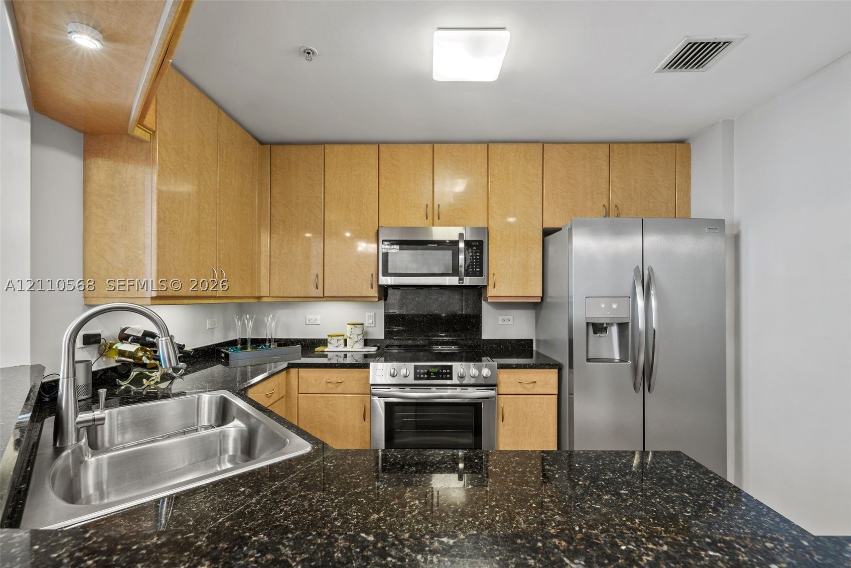 801 Brickell Key Blvd #2006, Miami FL 33131