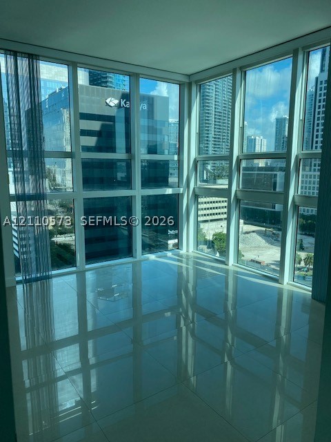 950 Brickell Bay Dr #1500, Miami FL 33131