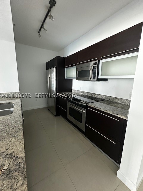 950 Brickell Bay Dr #1500, Miami FL 33131