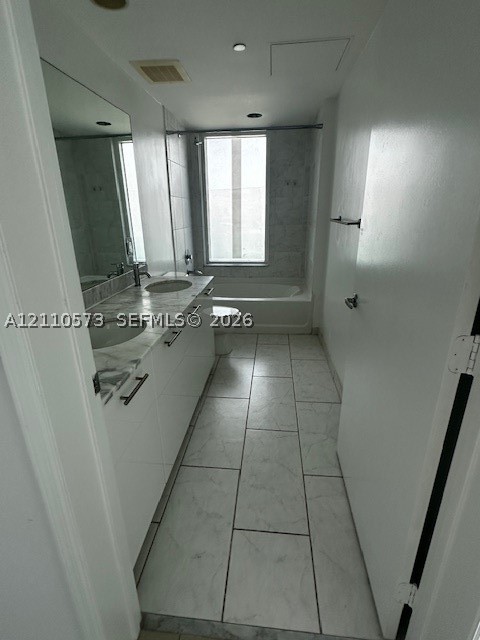 950 Brickell Bay Dr #1500, Miami FL 33131