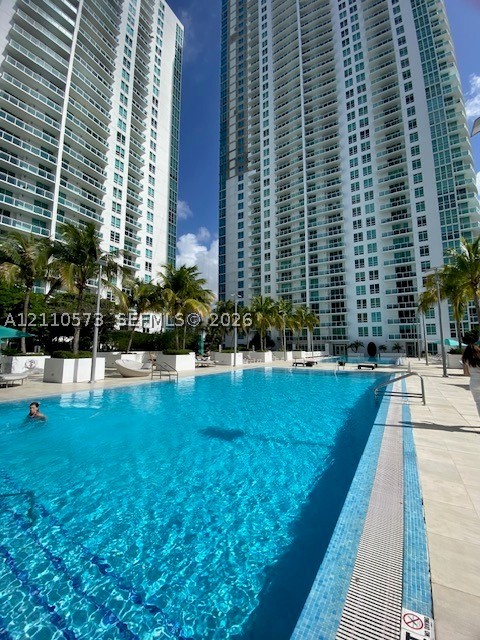 950 Brickell Bay Dr #1500, Miami FL 33131