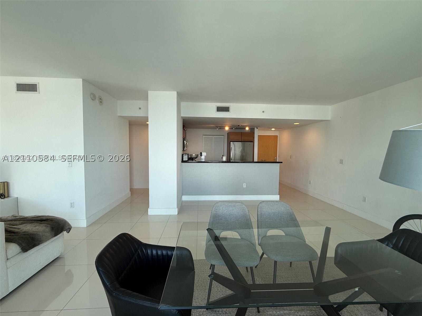 244 Biscayne Blvd #3708, Miami FL 33132