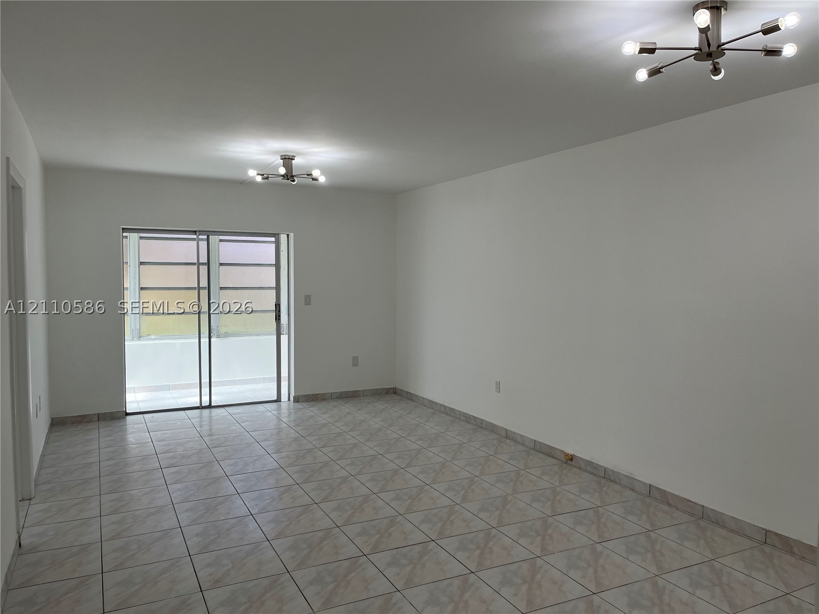 120 Royal Palm Rd #110, Hialeah Gardens FL 33016
