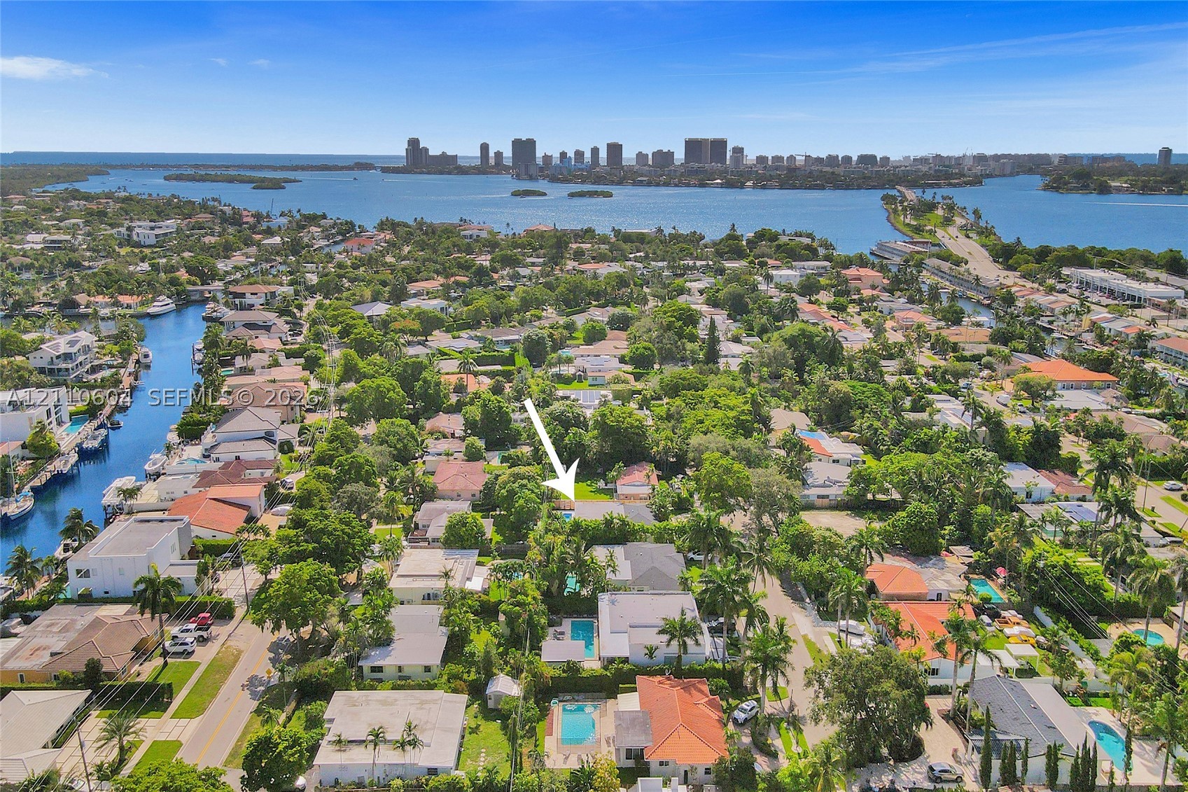 2055 Alamanda Dr #0, North Miami FL 33181