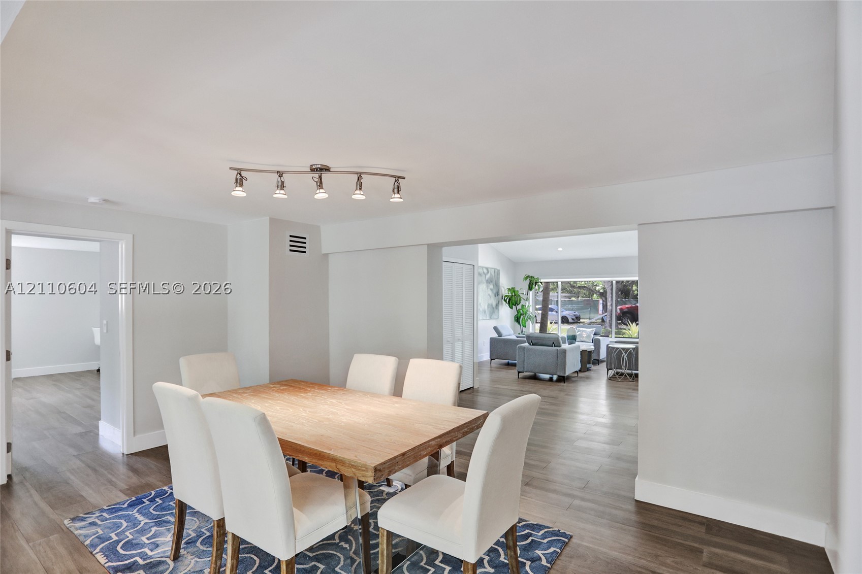 2055 Alamanda Dr #0, North Miami FL 33181