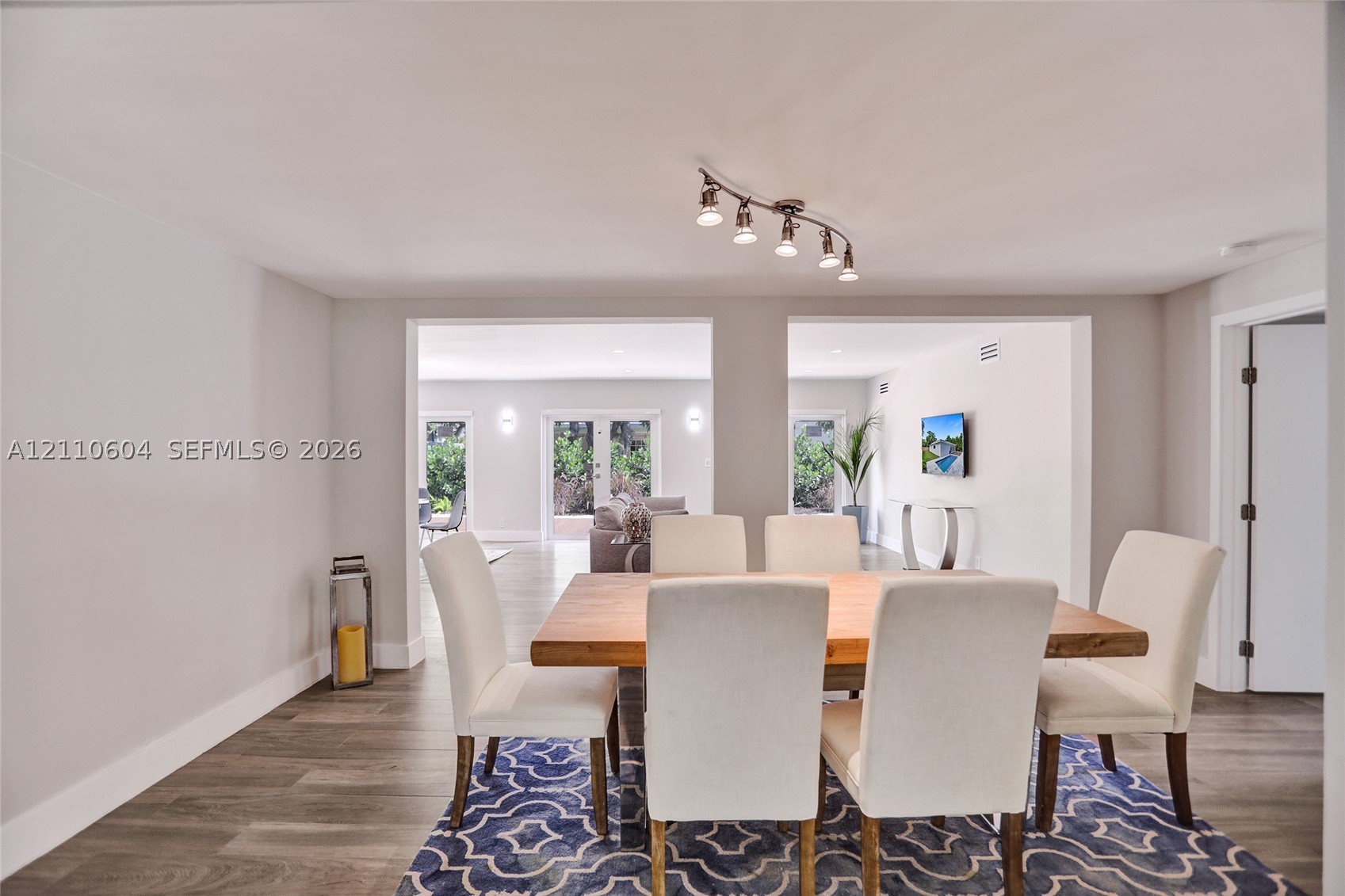 2055 Alamanda Dr #0, North Miami FL 33181