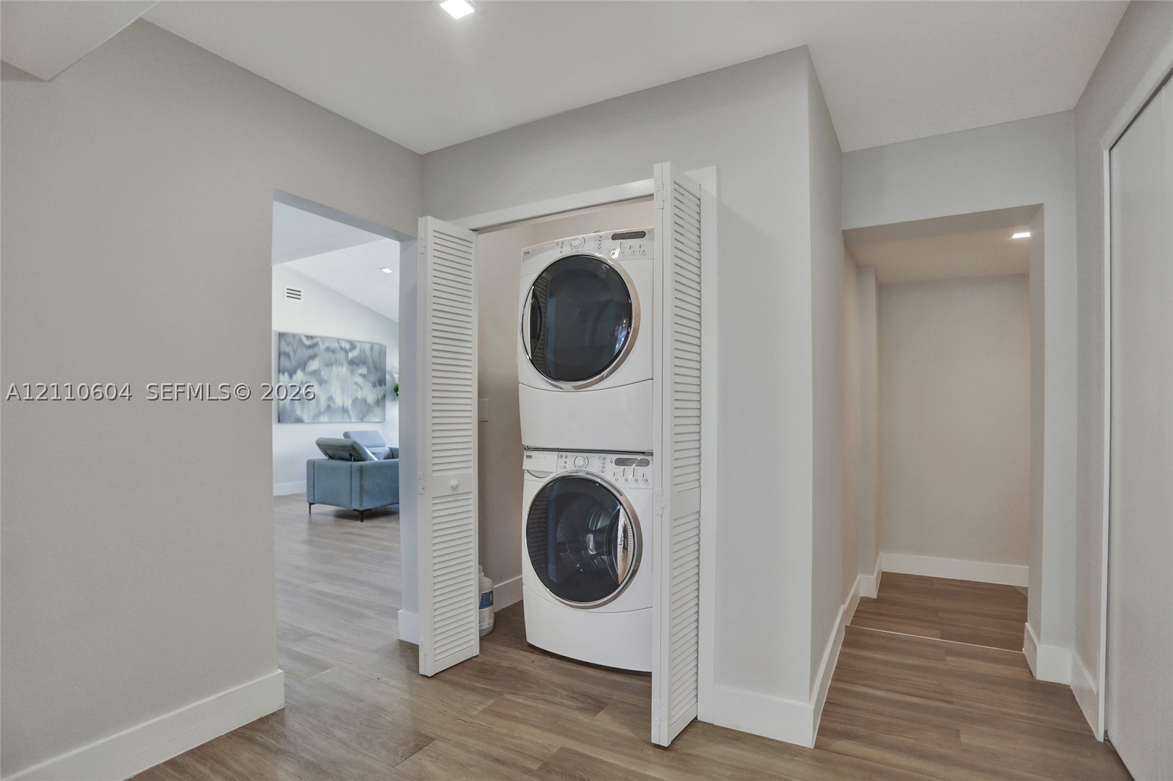2055 Alamanda Dr #0, North Miami FL 33181