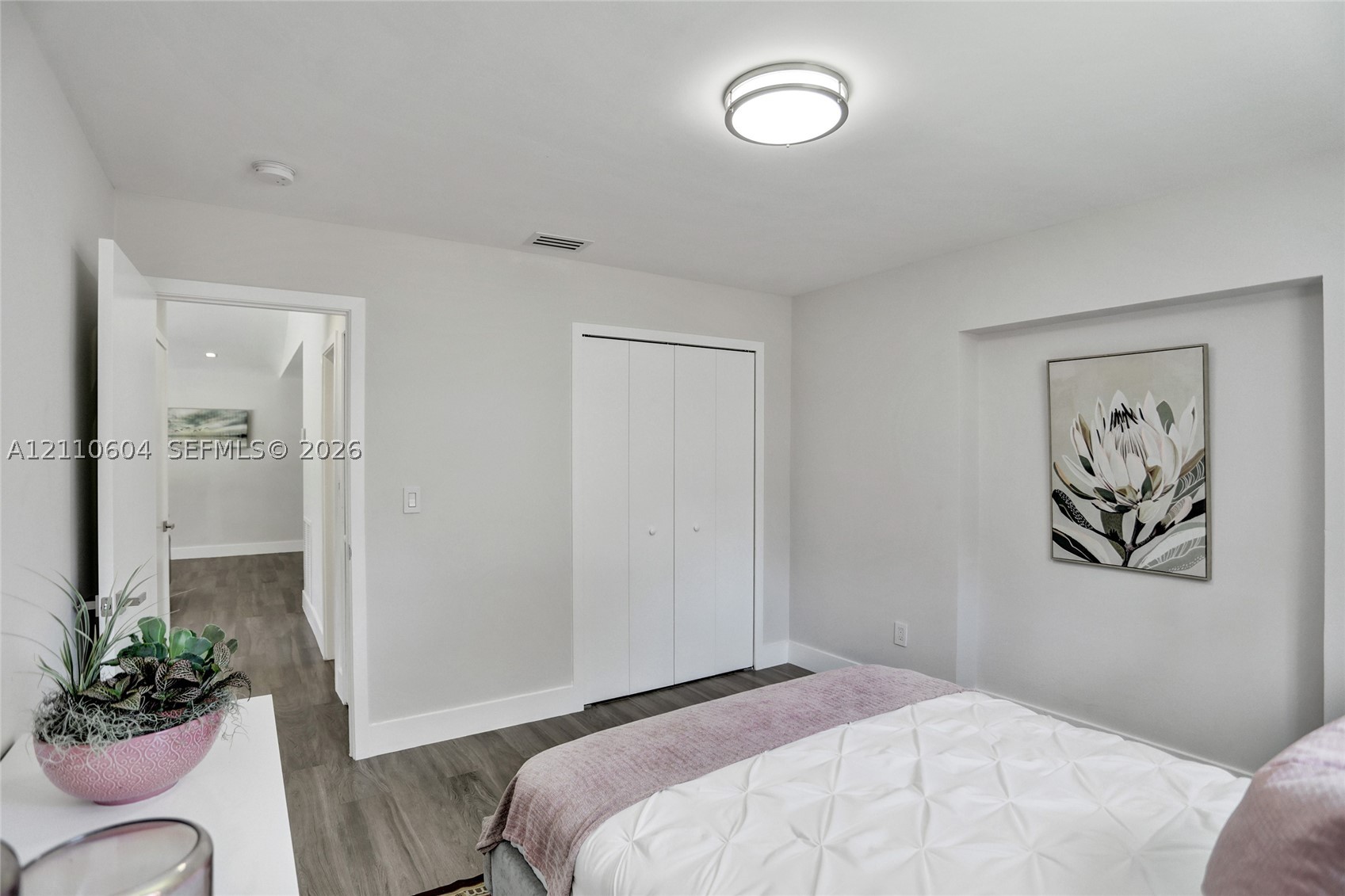 2055 Alamanda Dr #0, North Miami FL 33181
