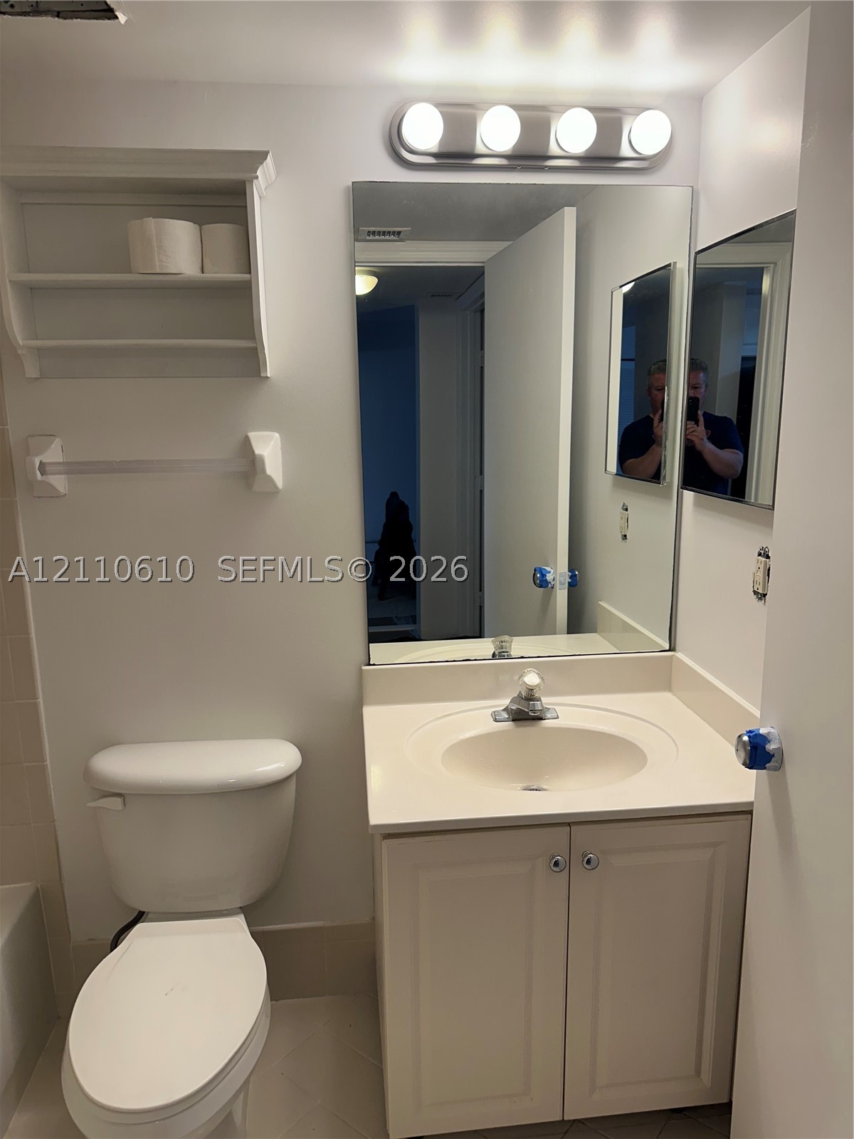 649 E Sheridan St #304, Dania Beach FL 33004