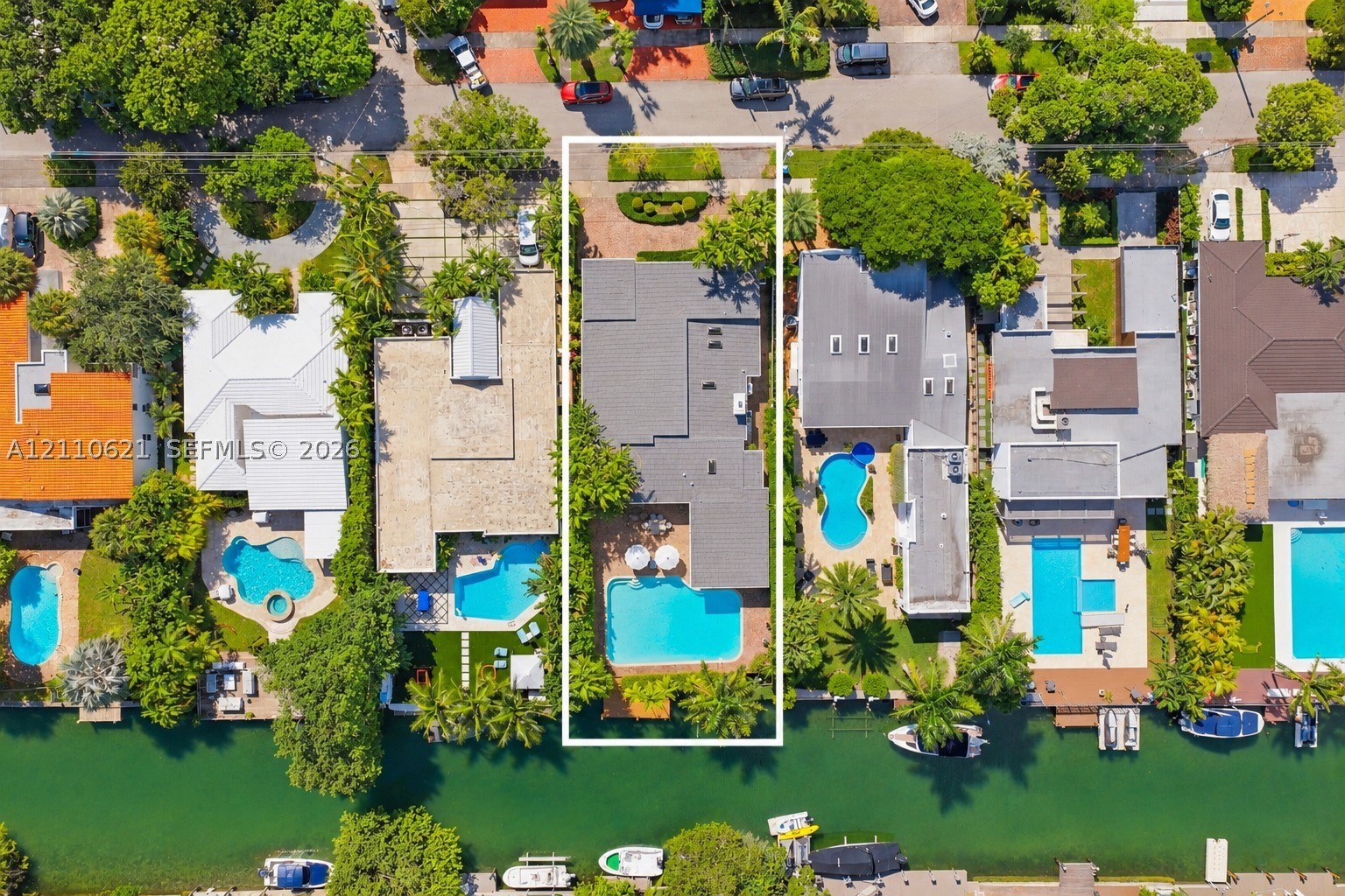 1777 Daytonia Rd, Miami Beach FL 33141