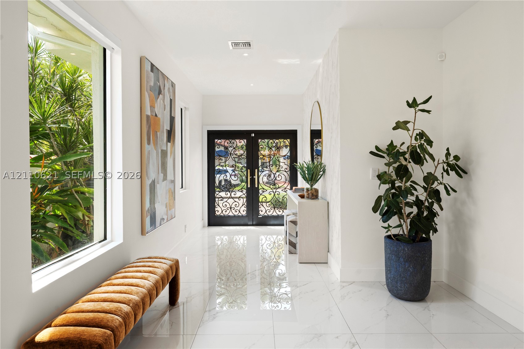 1777 Daytonia Rd, Miami Beach FL 33141