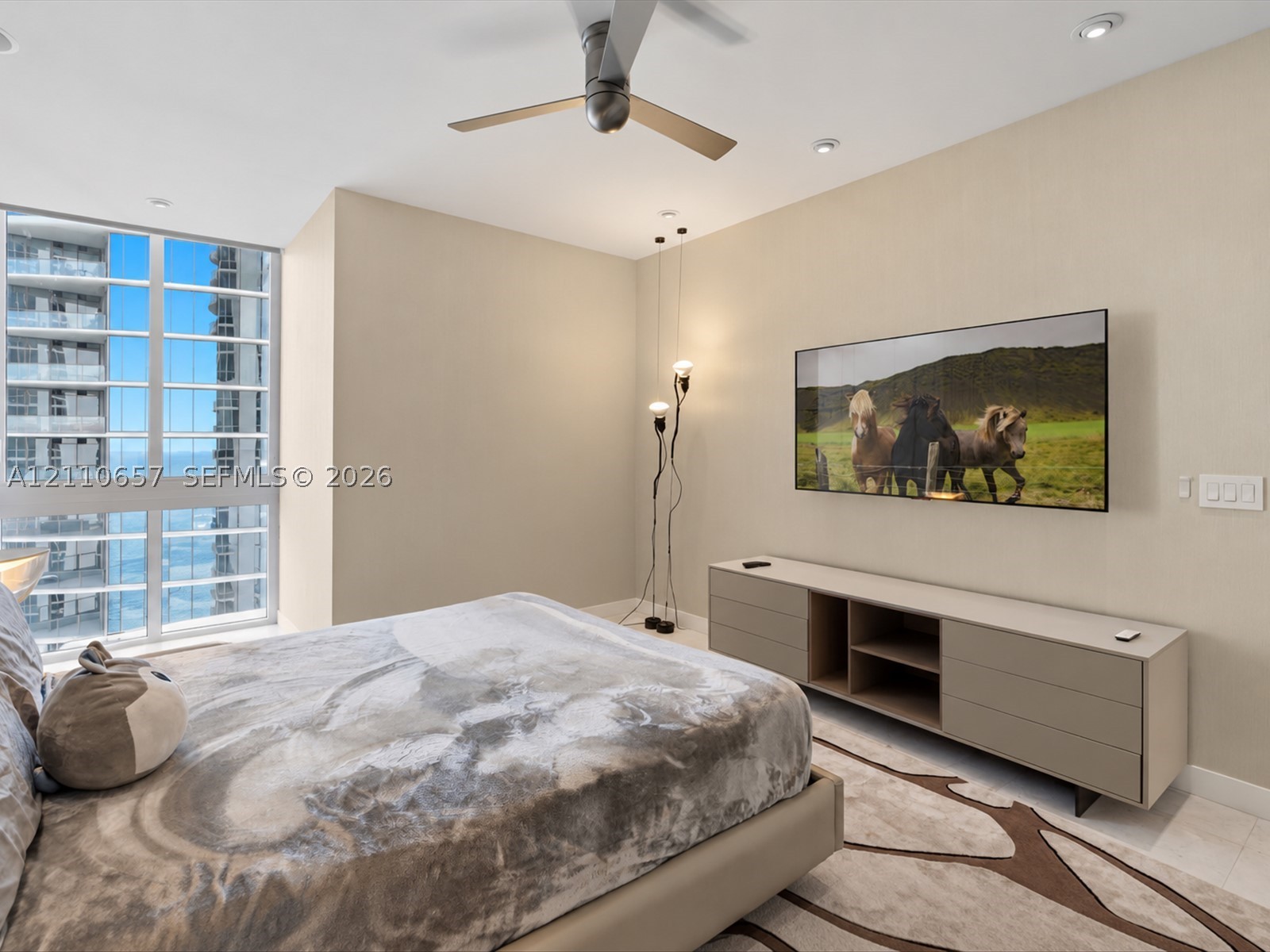 15811 Collins Ave #2901, Sunny Isles Beach FL 33160