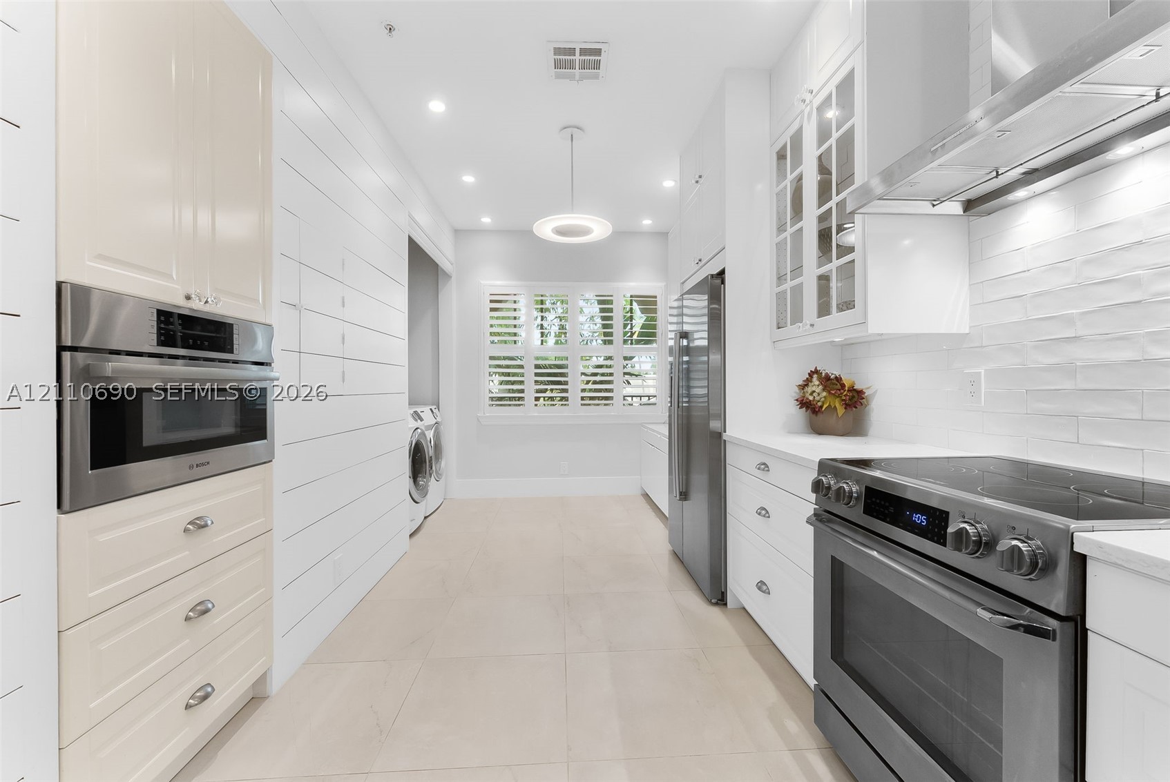 2720 NE 15th St #201, Fort Lauderdale FL 33304