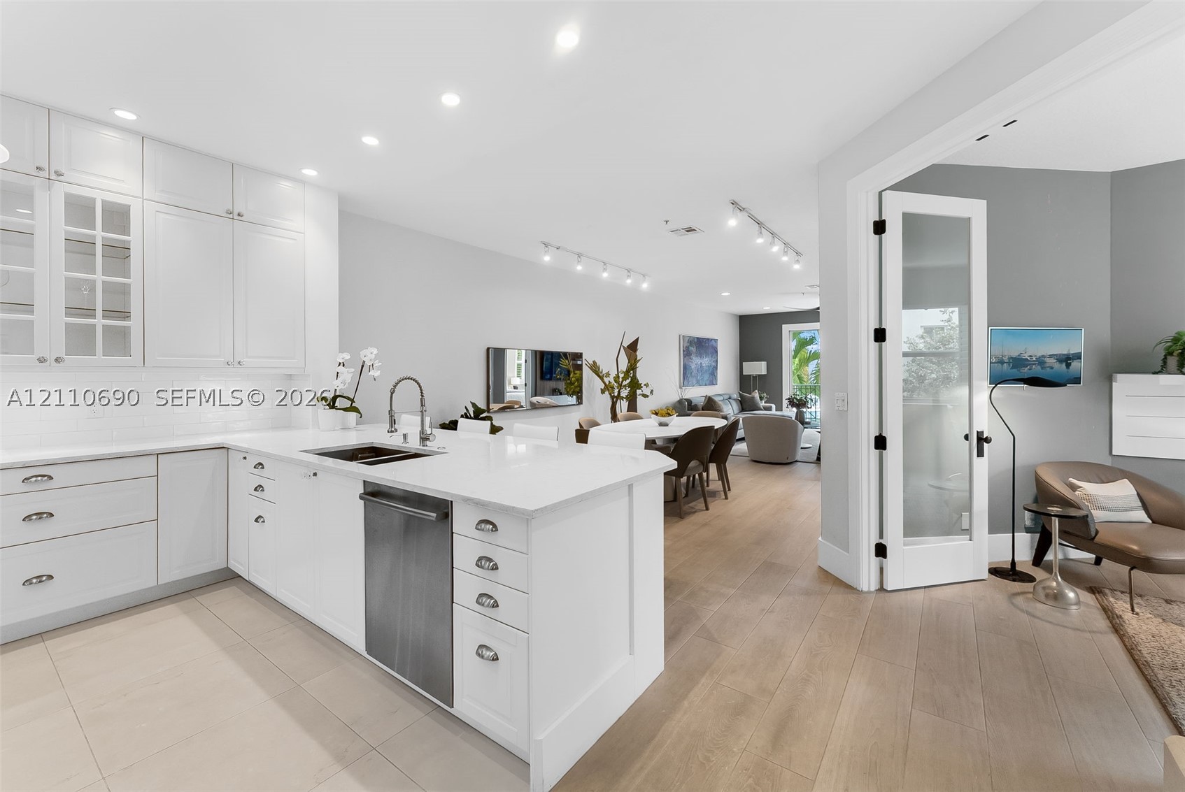 2720 NE 15th St #201, Fort Lauderdale FL 33304