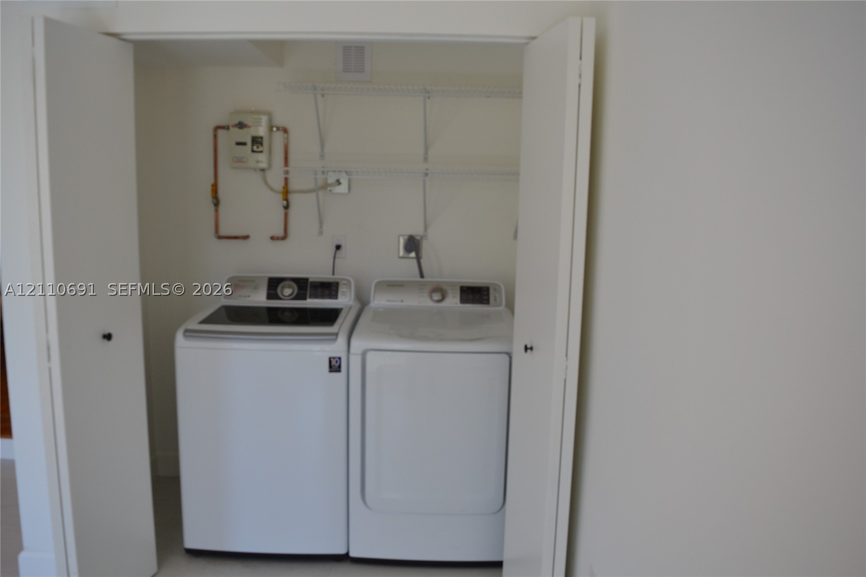 2022 SW 82nd Ct, Miami FL 33155