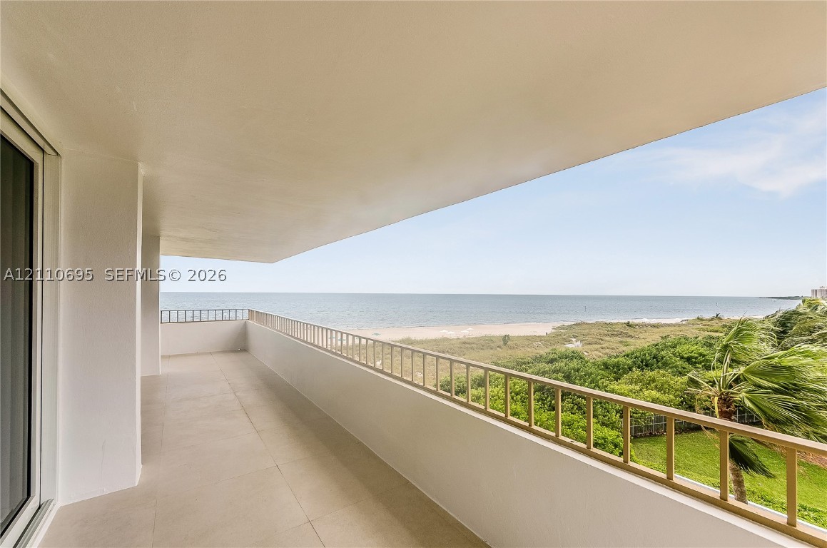 177 Ocean Lane Dr #501, Key Biscayne FL 33149