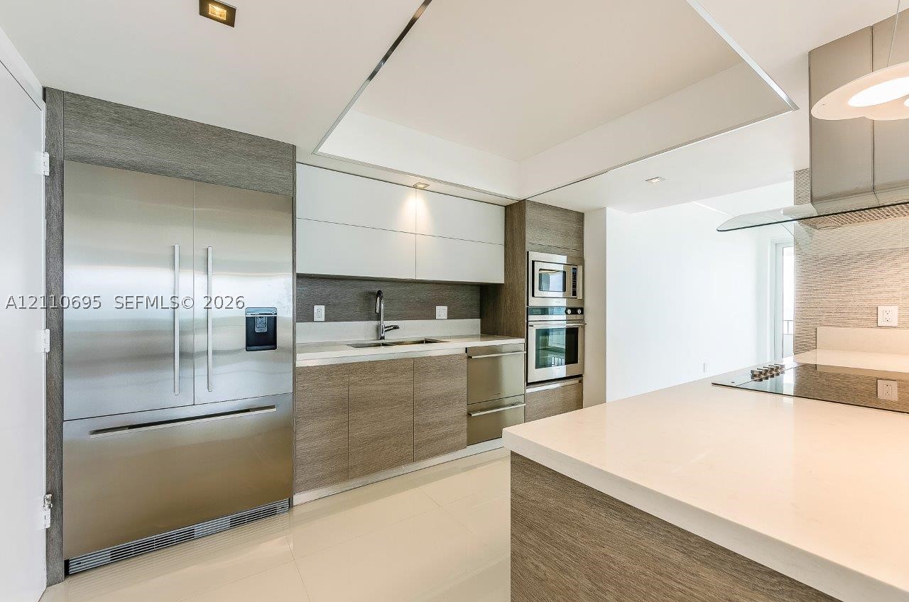 177 Ocean Lane Dr #501, Key Biscayne FL 33149