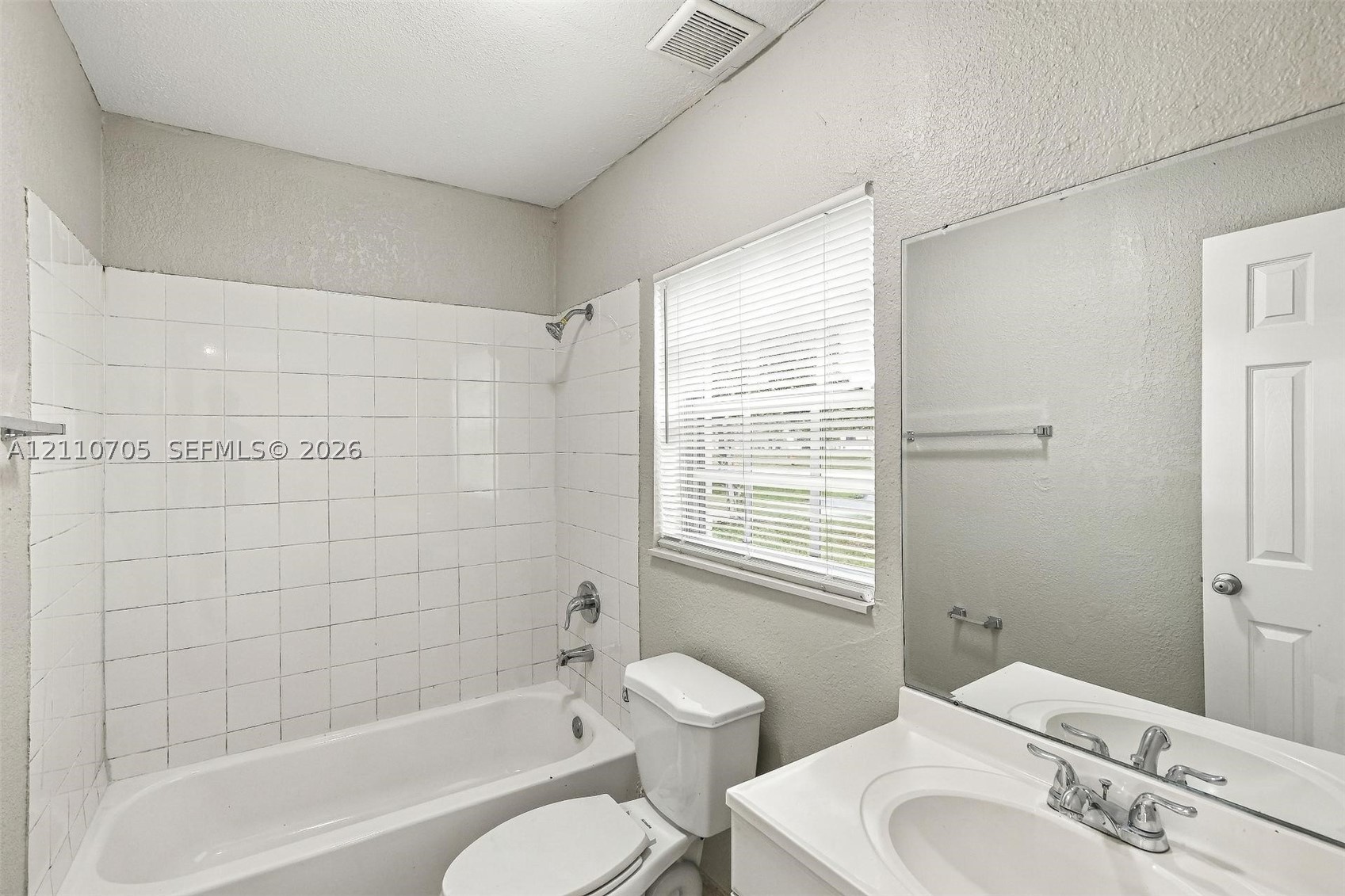2940 NW 191st St, Miami Gardens FL 33056