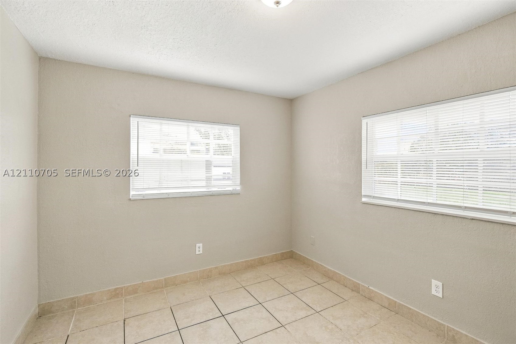 2940 NW 191st St, Miami Gardens FL 33056