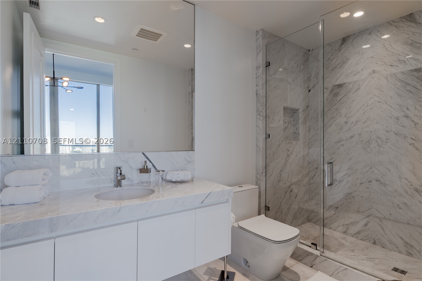 17901 Collins Ave #1801, Sunny Isles Beach FL 33160