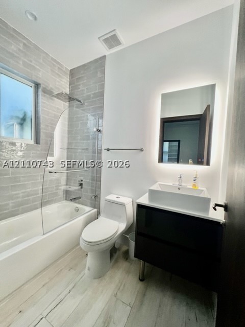 3056 SW 18 ST #3056, Miami FL 33145